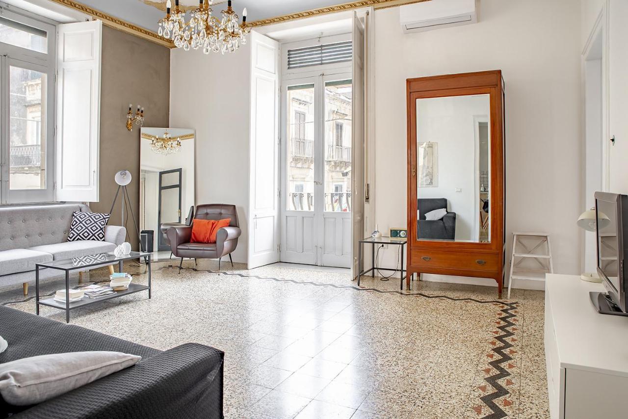 Cavour Apartments By Wonderful Italy Noto Buitenkant foto