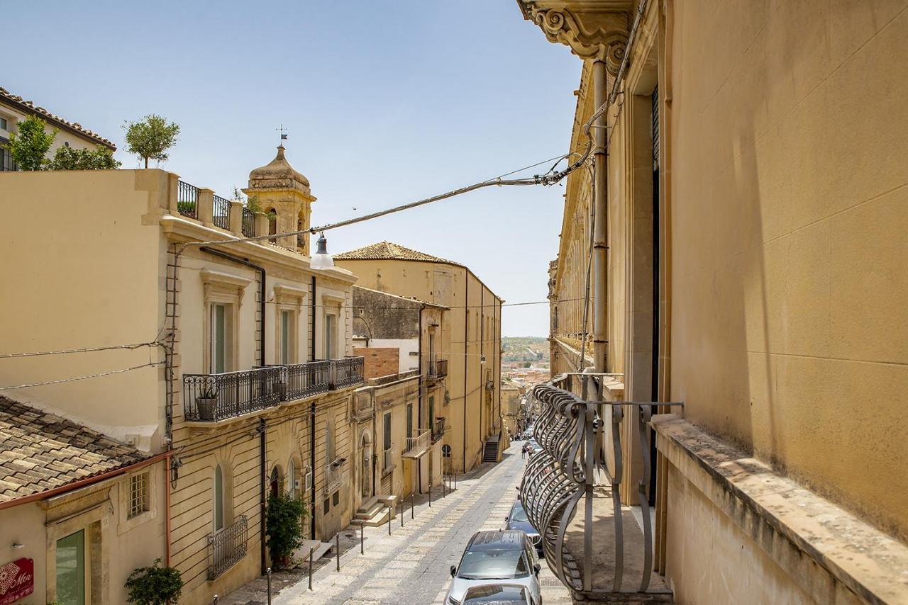 Cavour Apartments By Wonderful Italy Noto Buitenkant foto